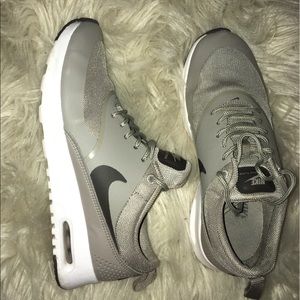 Nike Thea air max sneakers